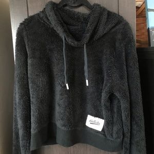 Hollister Black Sherpa Cropped Sweatshirt